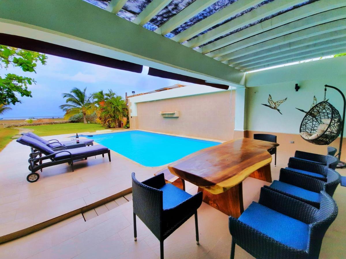 Beach Villa Sol & Mar Cartagena, Beachfront & Private Pool Екстер'єр фото